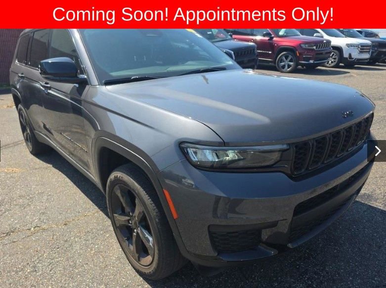 Used 2023 Jeep Grand Cherokee L Laredo AWD/4WD image 1