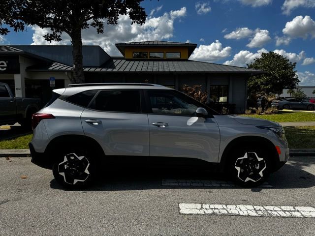 Used 2025 Kia Seltos S FWD image 8