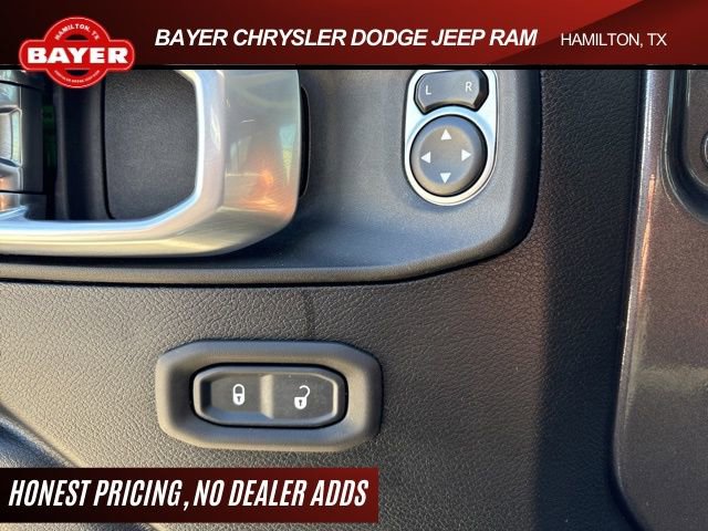 Used 2024 Jeep Wrangler Willys image 23