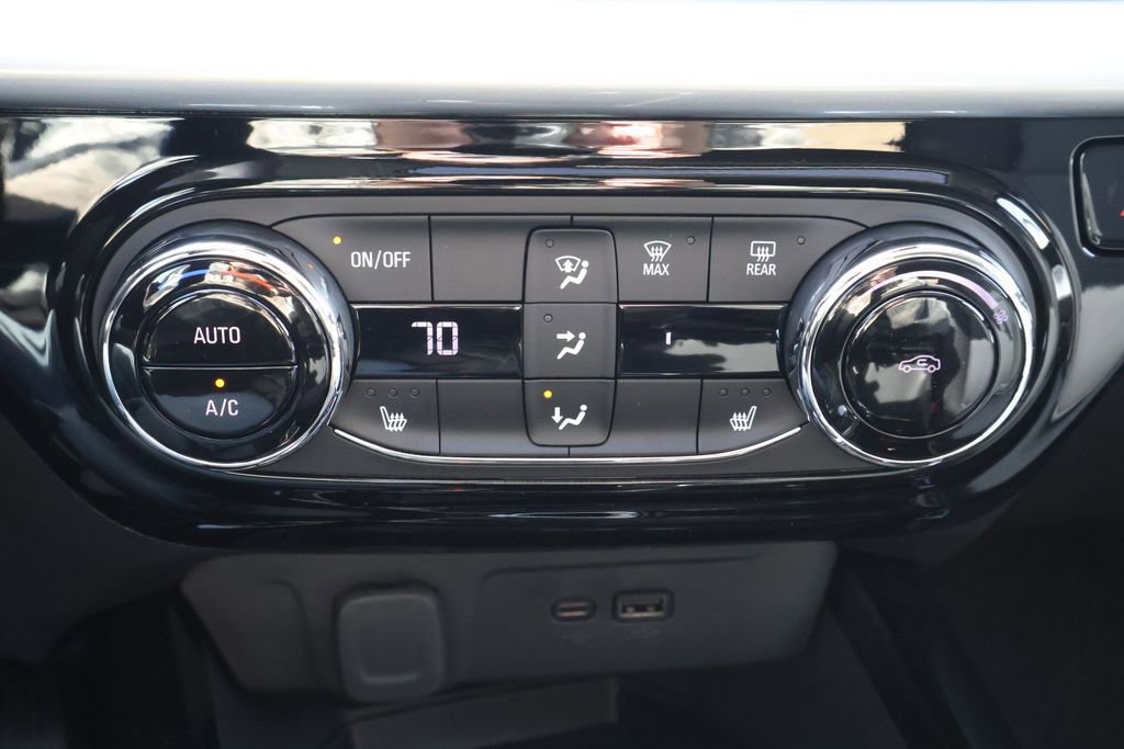 New 2026 Chevrolet Trax LT w/ Sunroof Package FWD image 29
