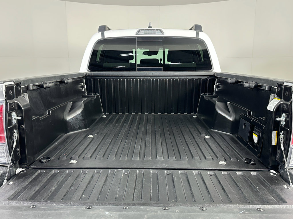 Used 2023 Toyota Tacoma TRD Off-Road image 19