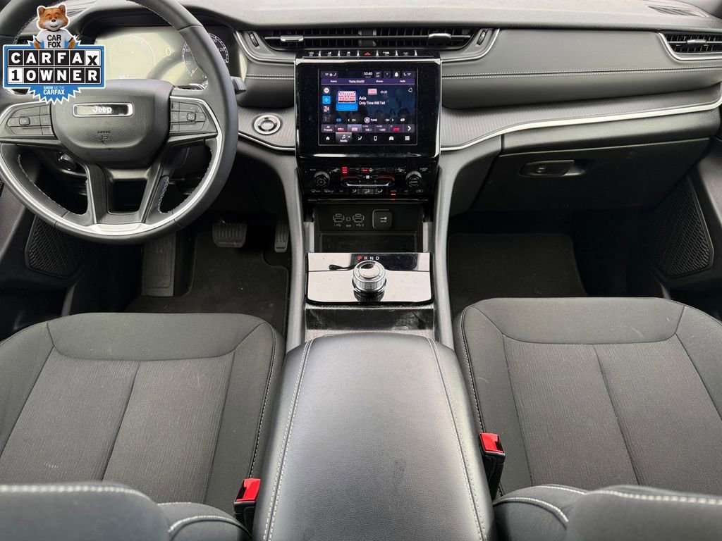 Certified 2025 Jeep Grand Cherokee Laredo X w/ Luxury Tech Group I AWD/4WD image 10