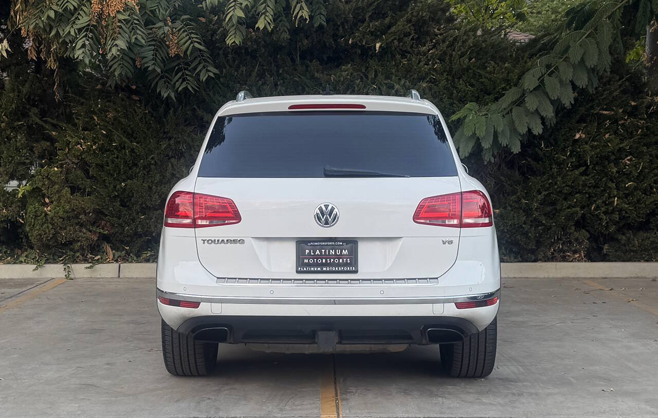 Used 2016 Volkswagen Touareg VR6 AWD/4WD image 5