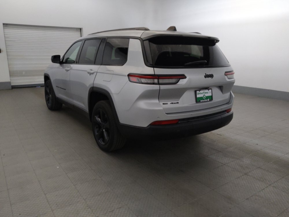 Used 2023 Jeep Grand Cherokee L Laredo AWD/4WD image 5
