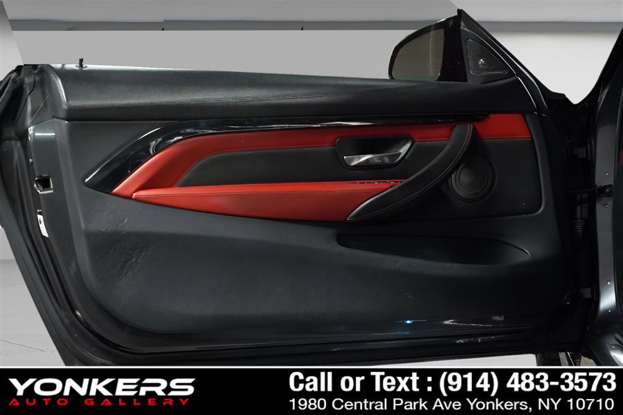 Used 2015 BMW M4 Convertible image 62