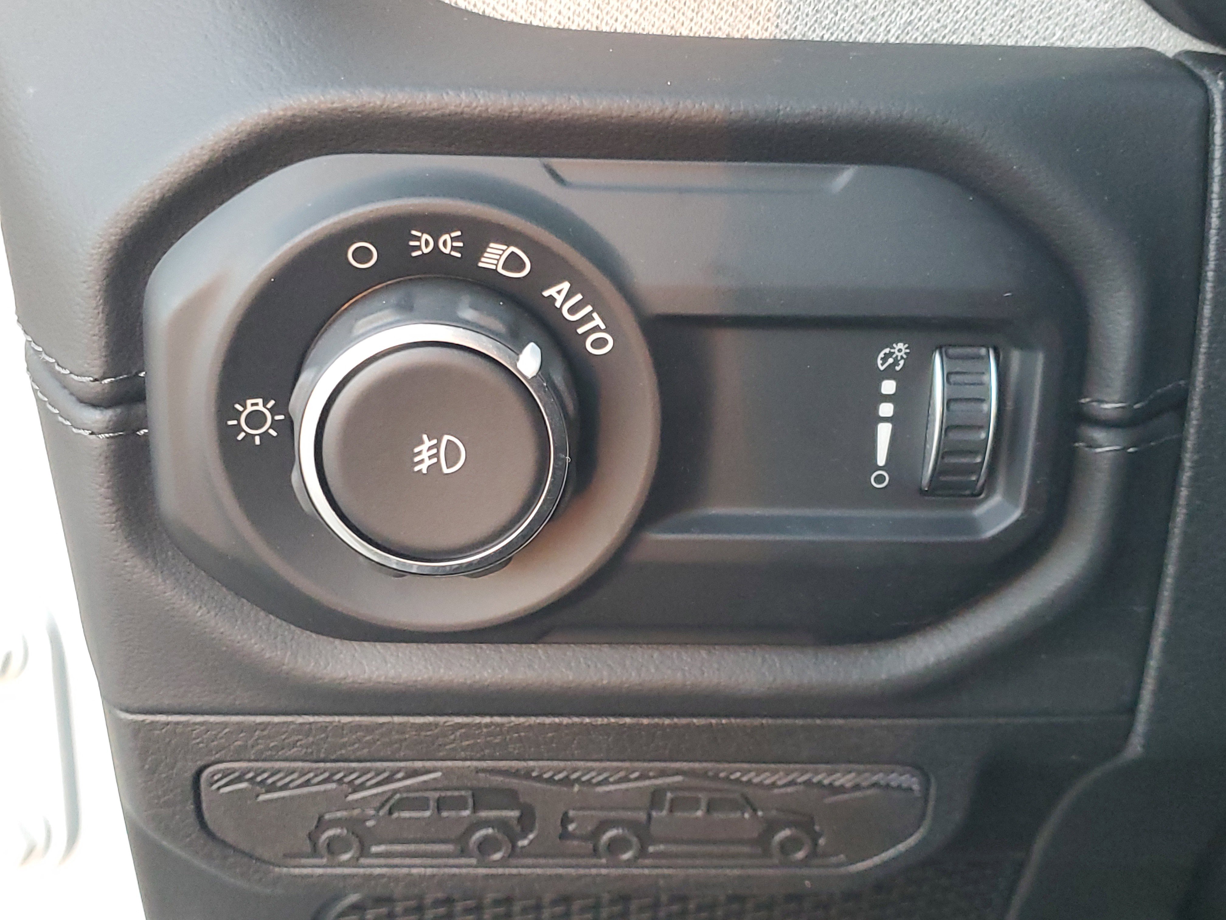 Used 2024 Jeep Wrangler Sahara image 22