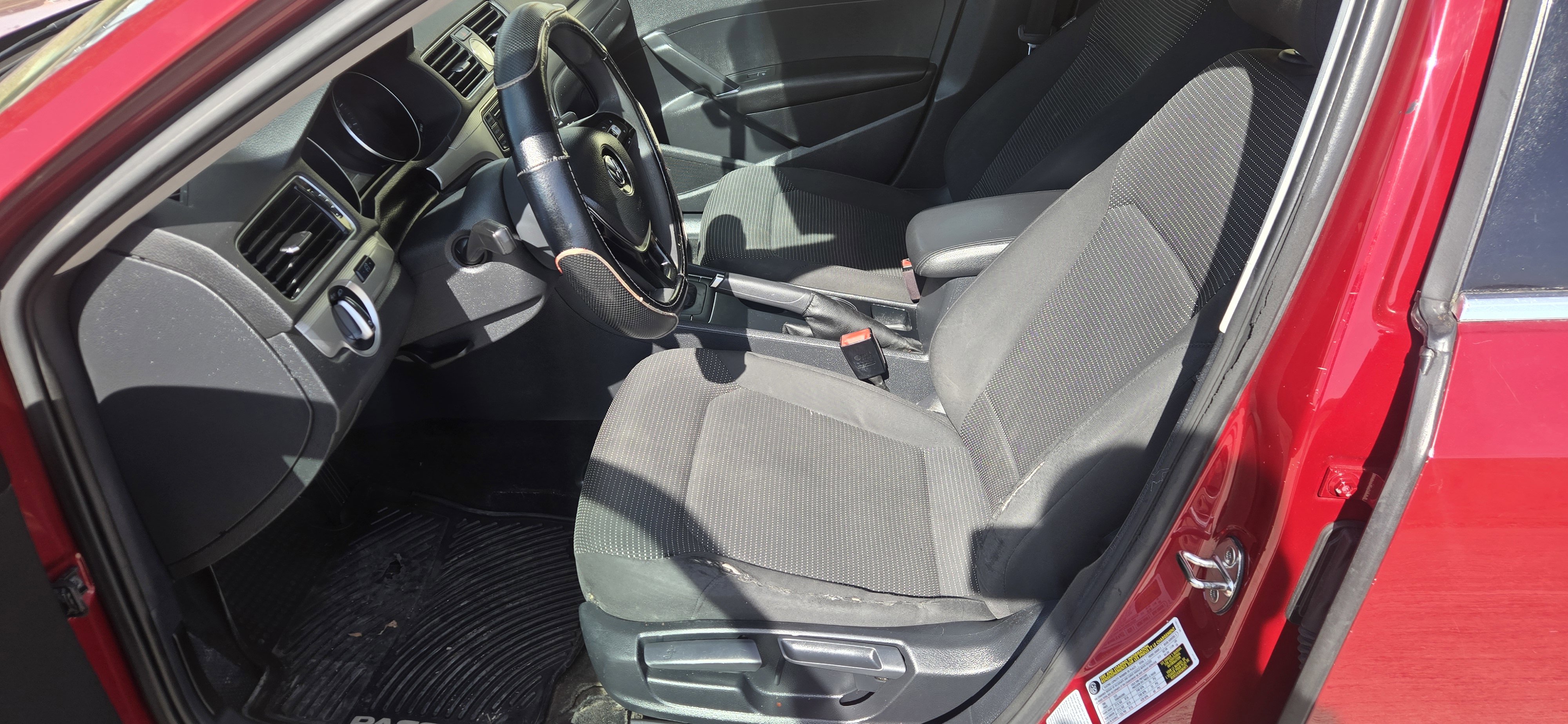 Used 2016 Volkswagen Passat 1.8T S image 14