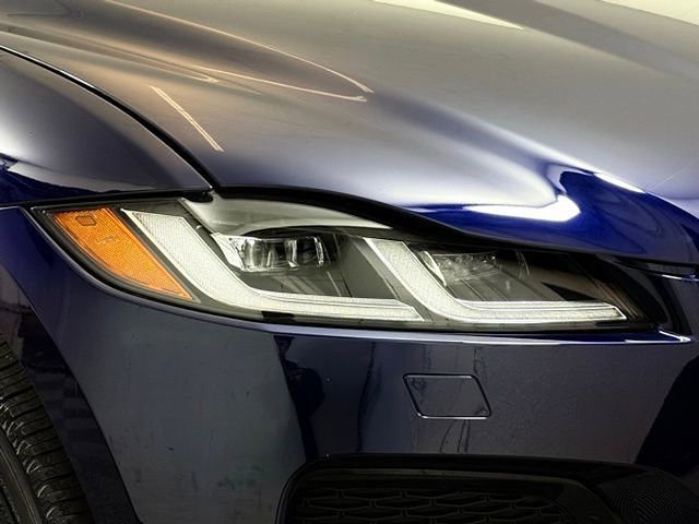 New 2026 Jaguar F-PACE R-Dynamic S image 15