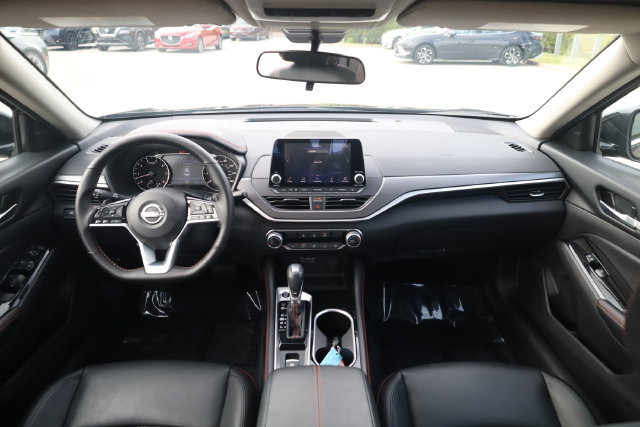 Certified 2025 Nissan Altima 2.5 SR AWD/4WD image 10