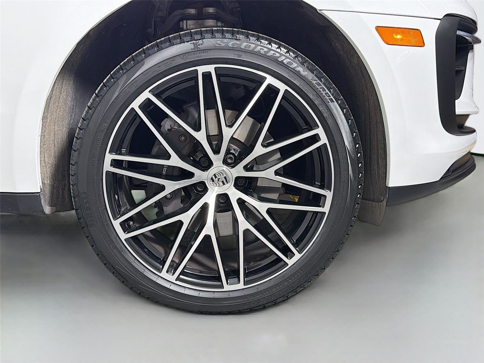 Certified 2026 Porsche Macan Turbo AWD/4WD image 14