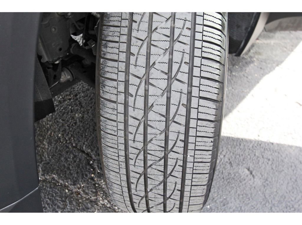 Used 2025 Chevrolet Equinox LT image 33