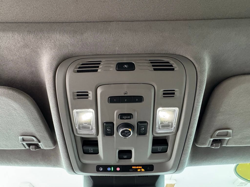 Used 2022 Cadillac Escalade Sport Platinum w/ Heavy-Duty Trailer Package AWD/4WD image 39