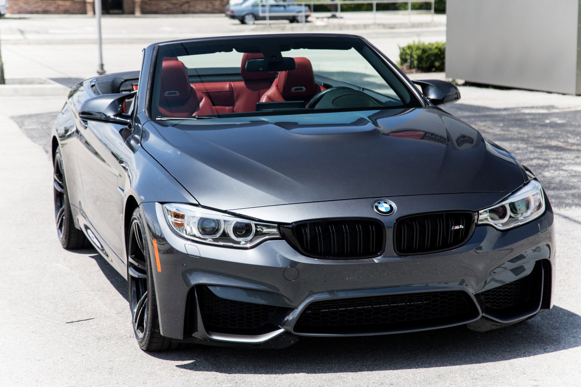 Used 2016 BMW M4 Convertible image 11