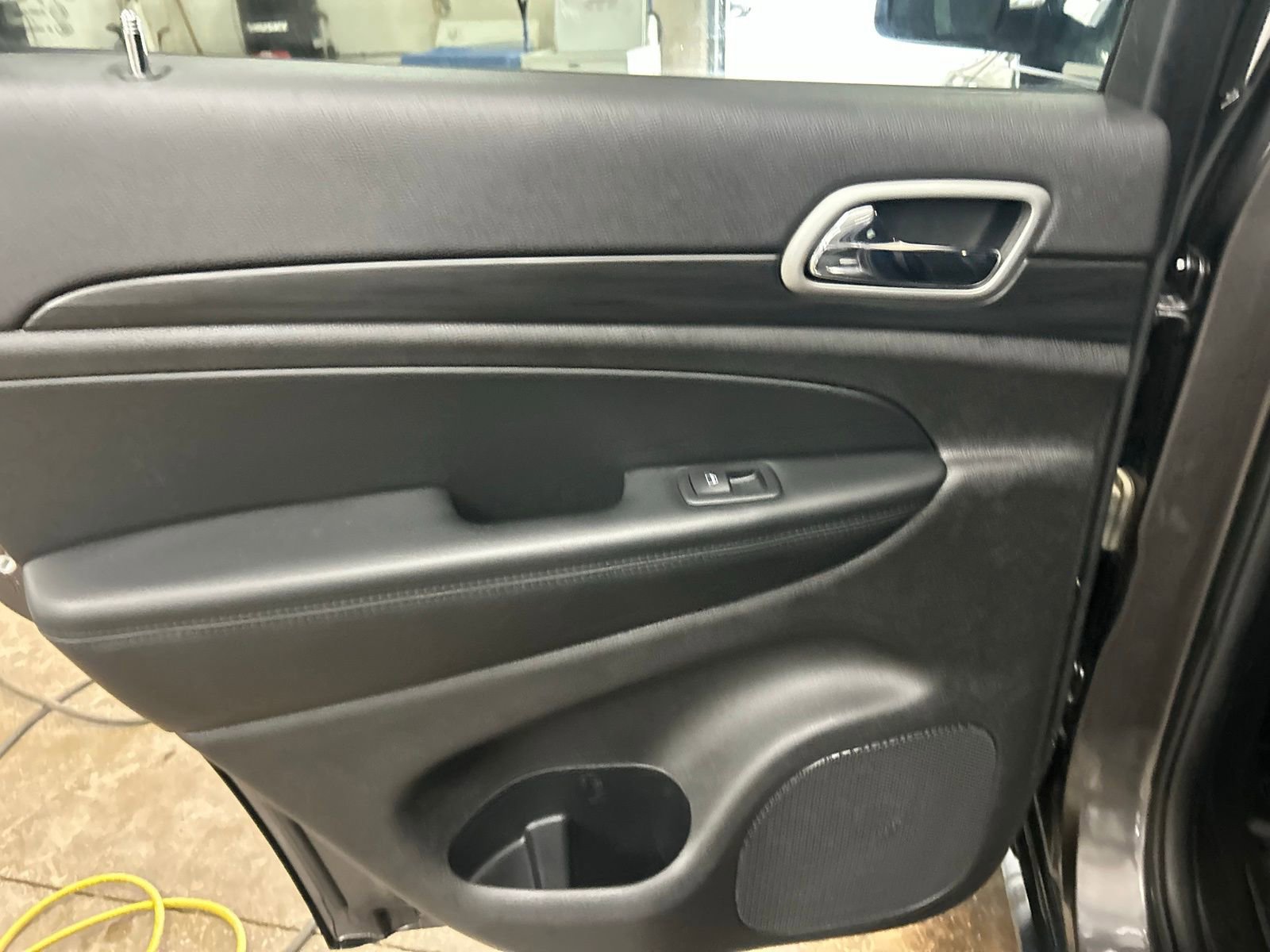 Used 2020 Jeep Grand Cherokee Laredo image 22