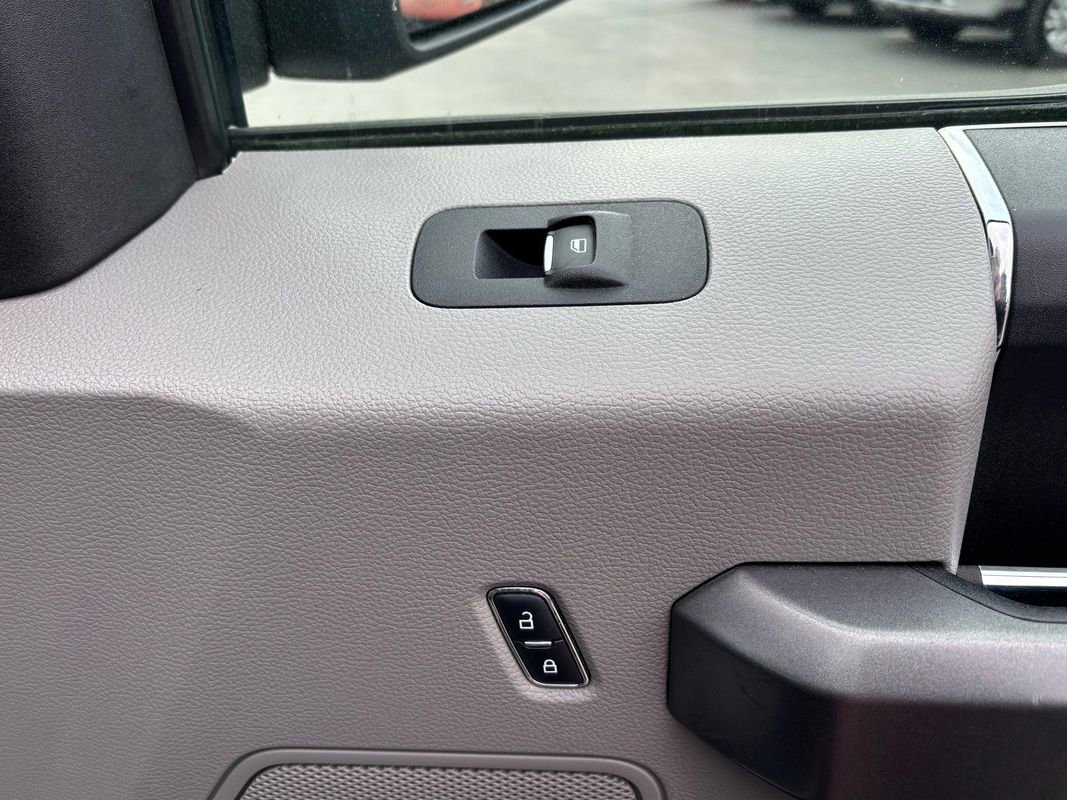 Used 2015 Ford F150 XLT w/ Trailer Tow Package image 29