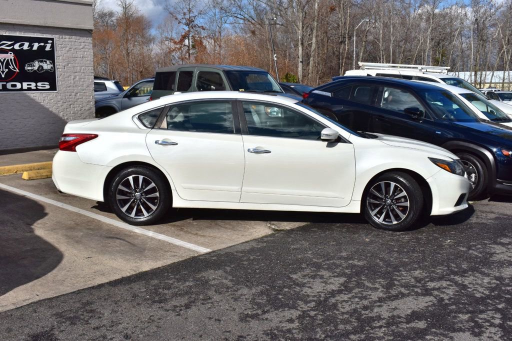 Used 2016 Nissan Altima 2.5 SL w/ 2.5 Technology w/LED Package image 4