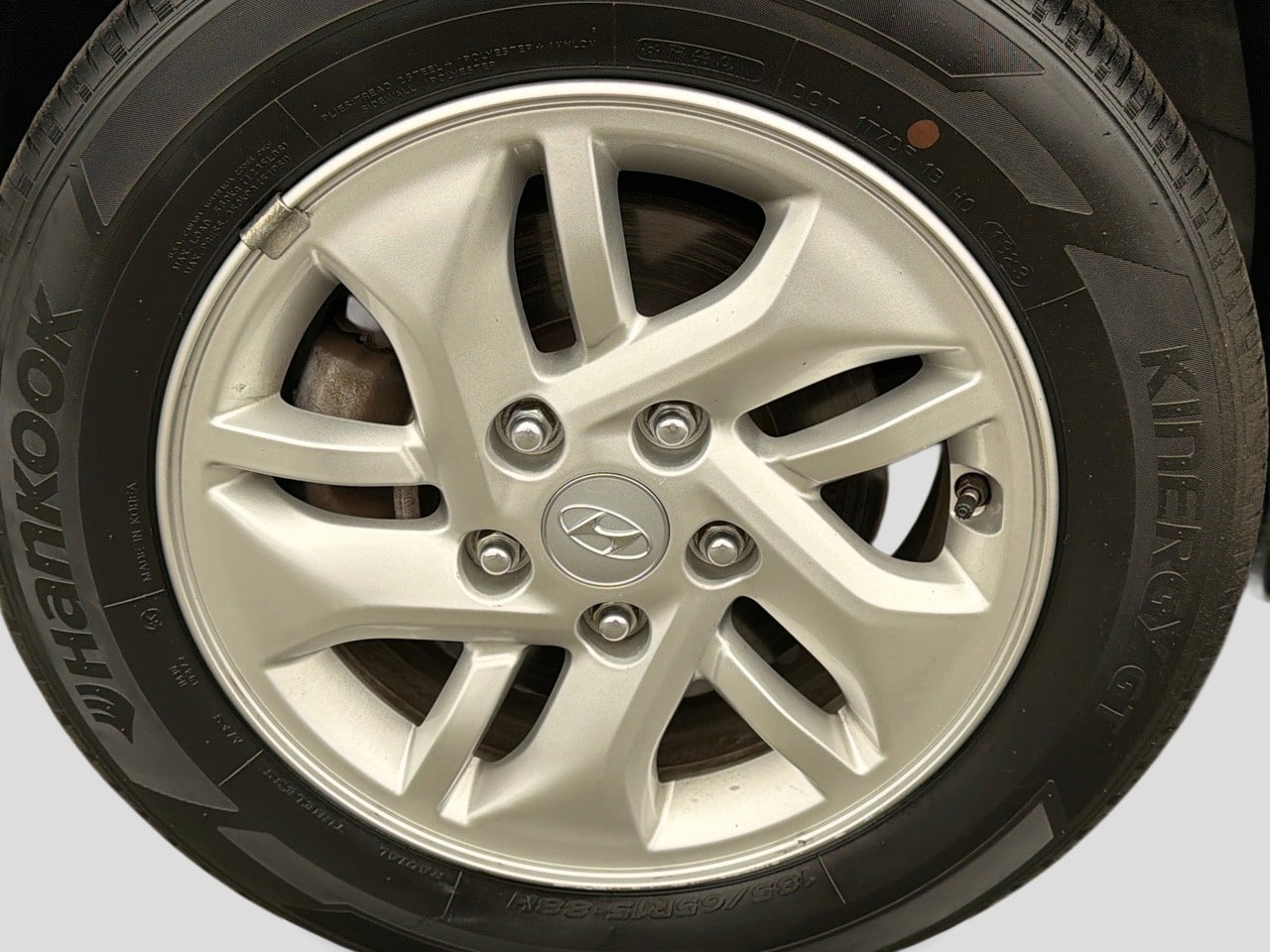 Certified 2023 Hyundai Venue SE FWD image 10