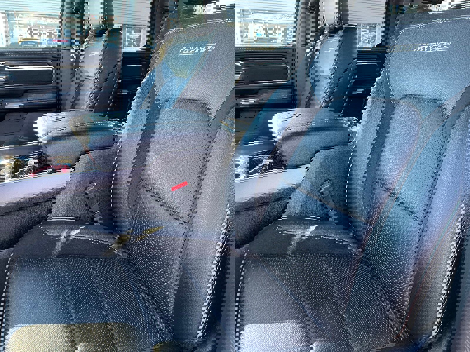 Used 2024 RAM 1500 Laramie image 19