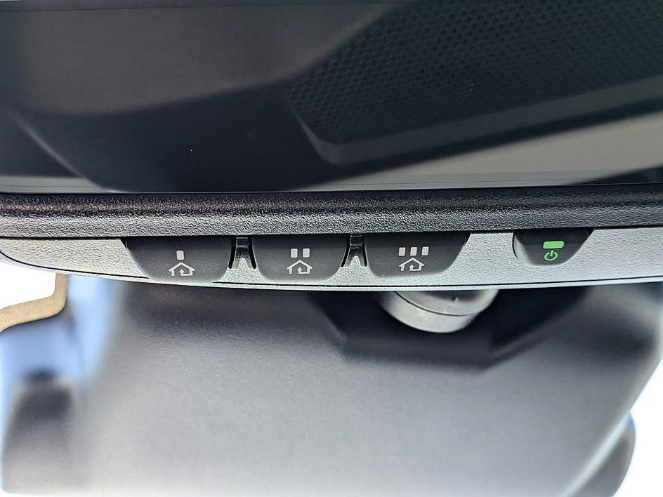 Used 2025 Subaru Crosstrek 2.5i Limited w/ Crosstrek Mirror Package image 24