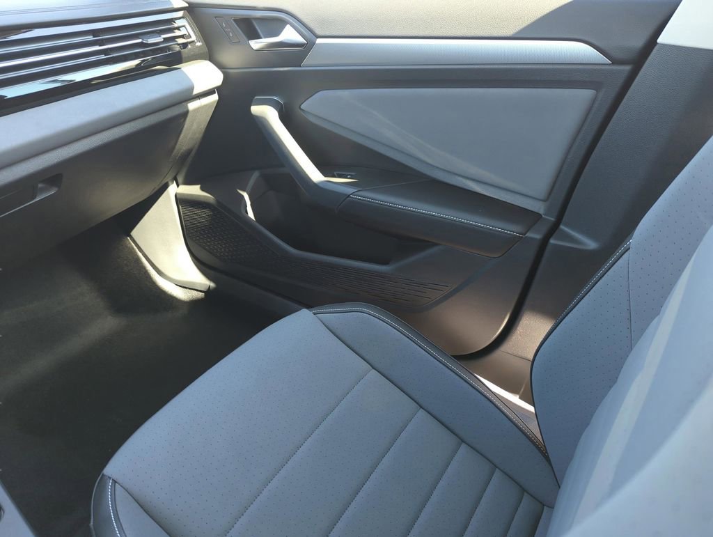New 2026 Volkswagen Jetta SE image 23