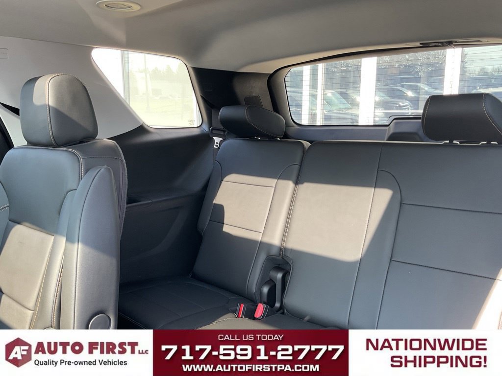 Used 2019 Chevrolet Traverse LT w/ LT Premium Package AWD/4WD image 11