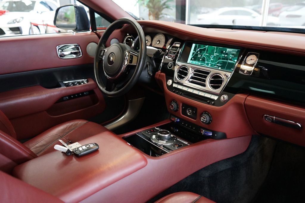Used 2016 Rolls-Royce Wraith image 13