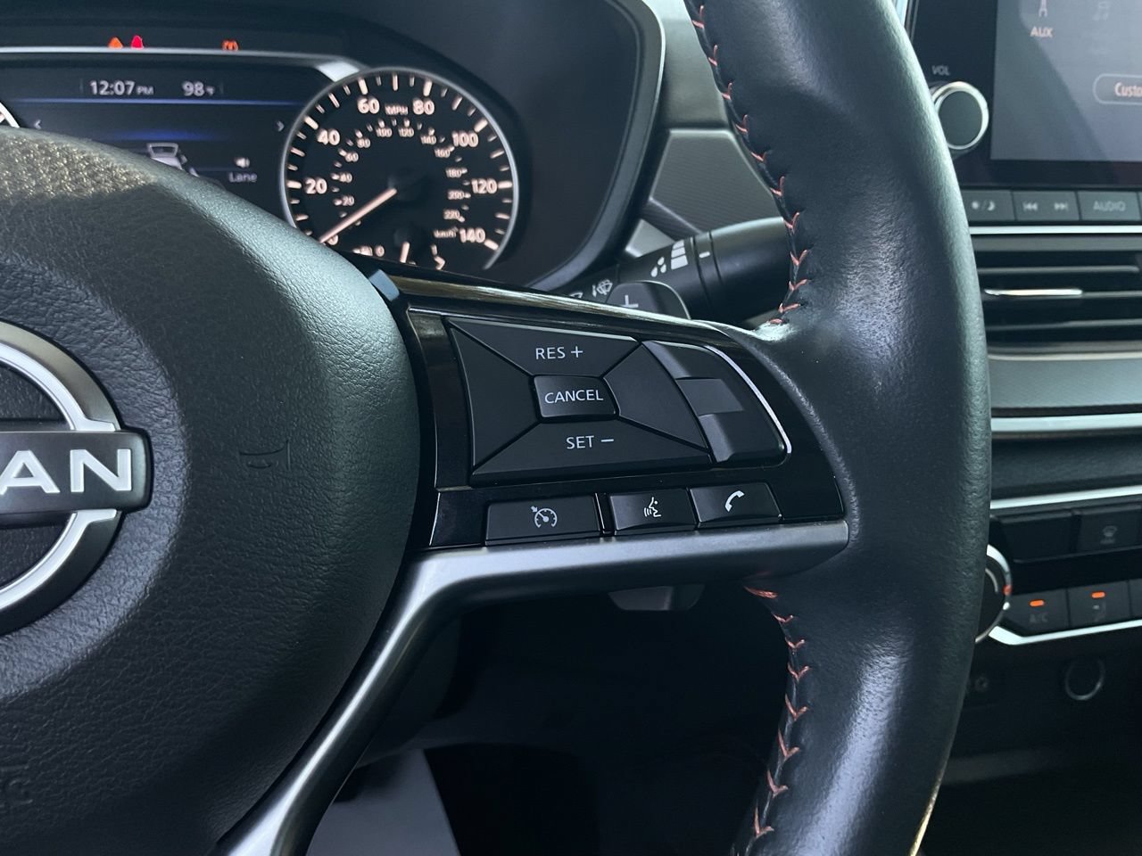 Used 2024 Nissan Altima 2.5 SR FWD image 29