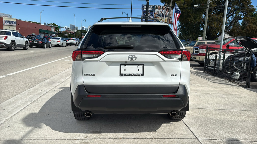 Used 2024 Toyota RAV4 XLE Premium FWD image 14