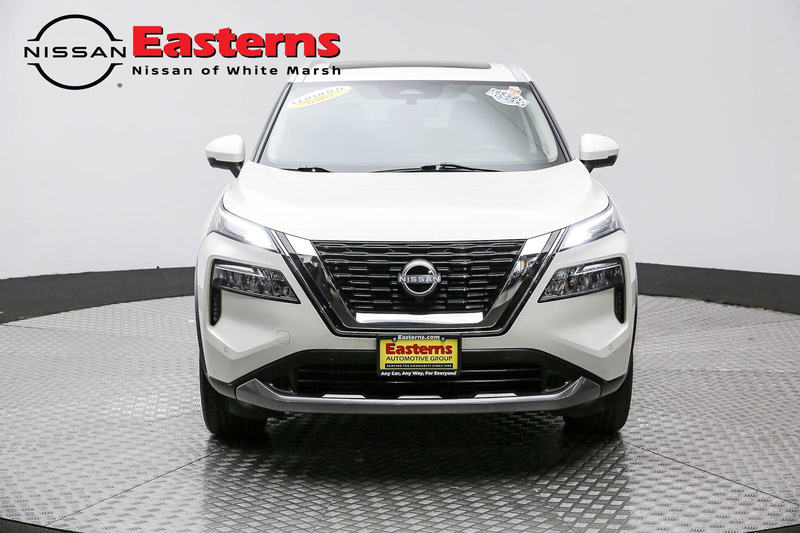 Used 2023 Nissan Rogue SL w/ SL Premium Package AWD/4WD image 2
