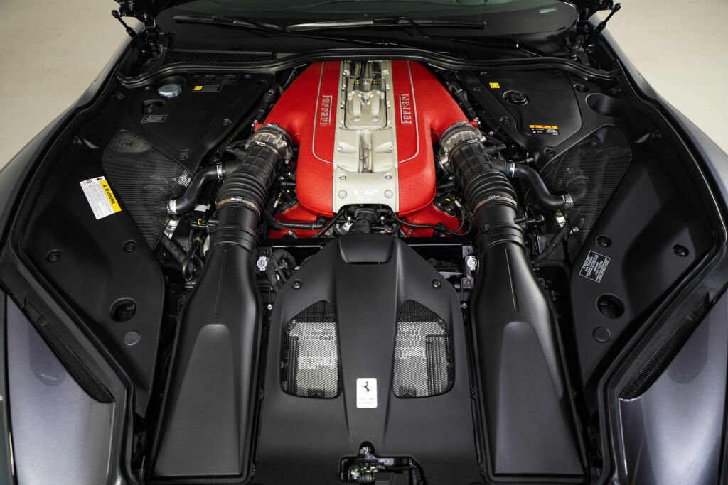 Used 2022 Ferrari 812 GTS RWD image 22
