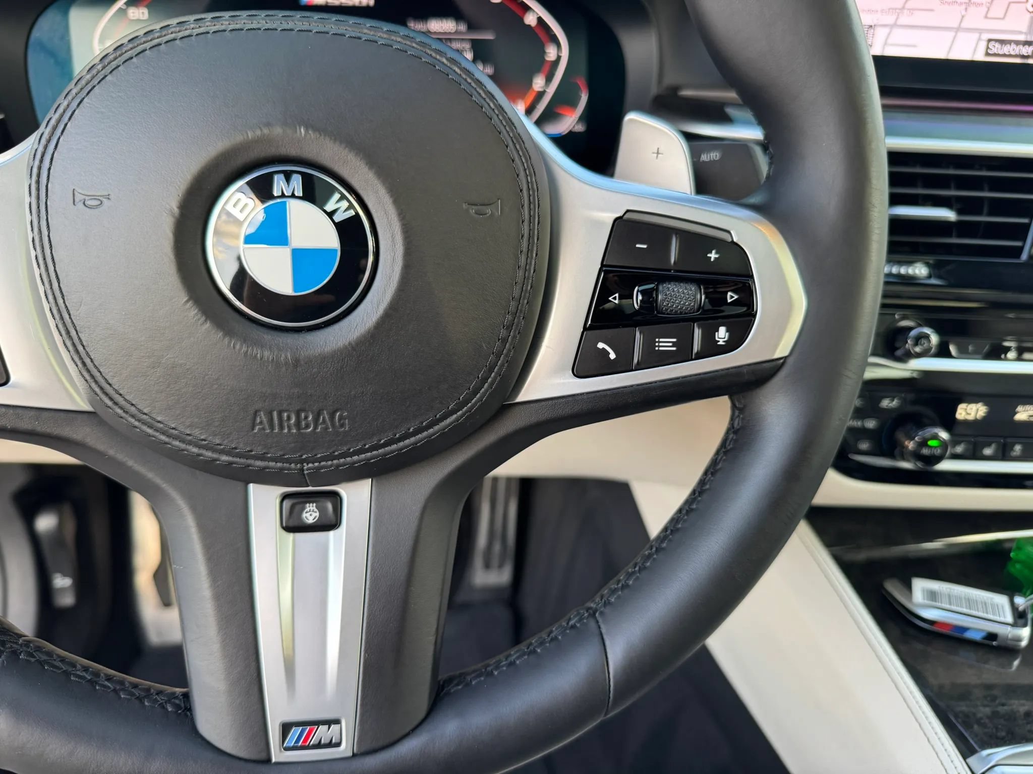 Used 2021 BMW M550i xDrive w/ Executive Package AWD/4WD image 34