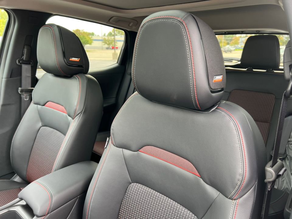 New 2026 Nissan Kicks SR w/ SR Premium Package image 12