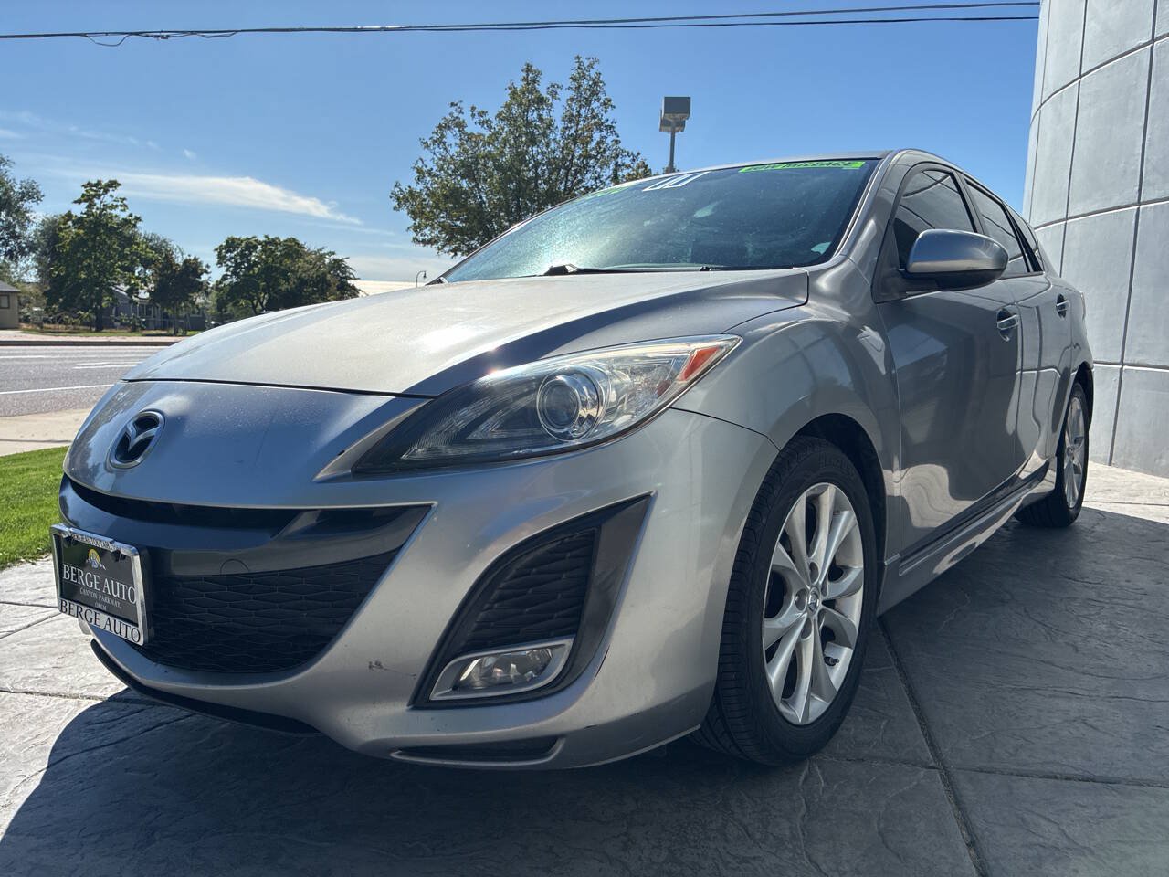 Used 2011 MAZDA MAZDA3 s Sport w/ Tech Pkg FWD image 3
