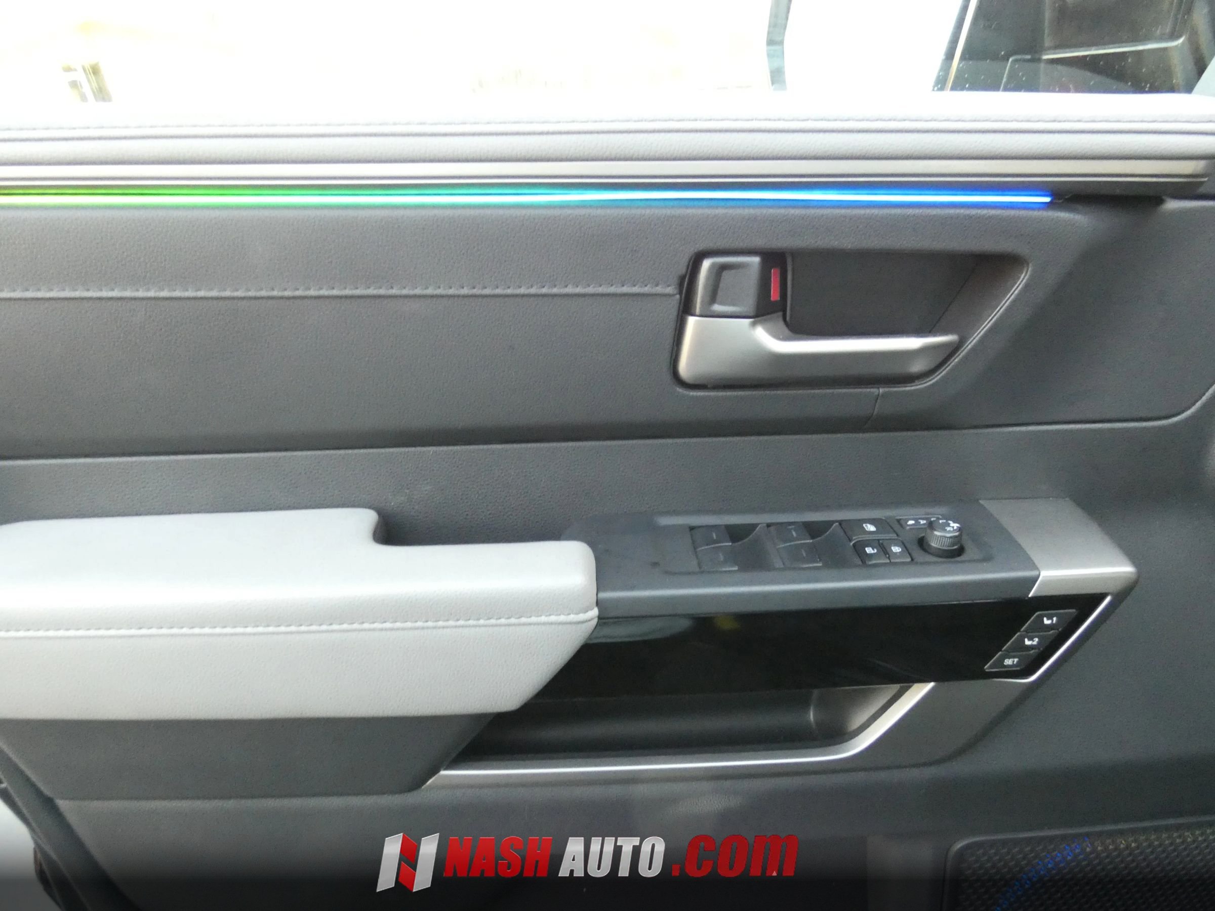 Used 2026 Toyota Tundra Limited AWD/4WD image 59