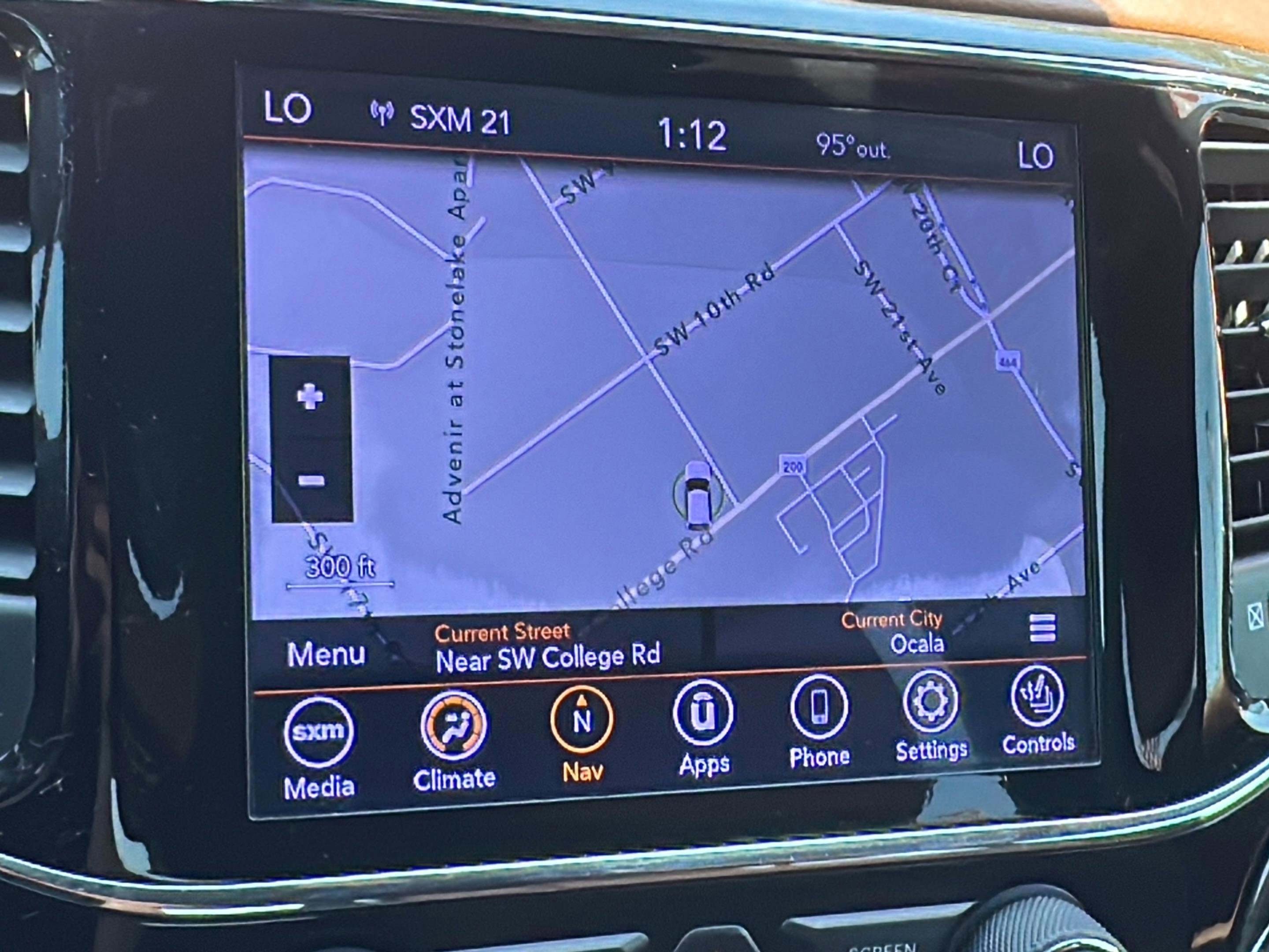 Used 2020 Jeep Grand Cherokee Overland AWD/4WD image 17