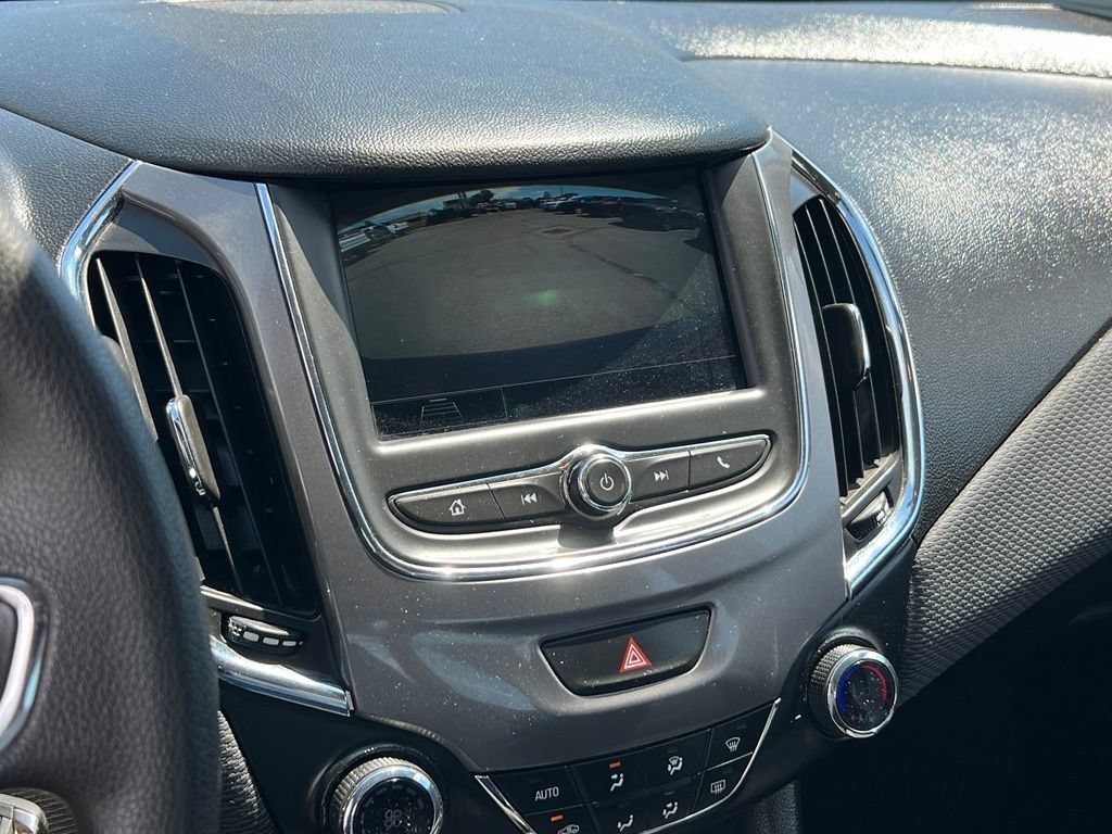 Certified 2019 Chevrolet Cruze LT FWD image 35