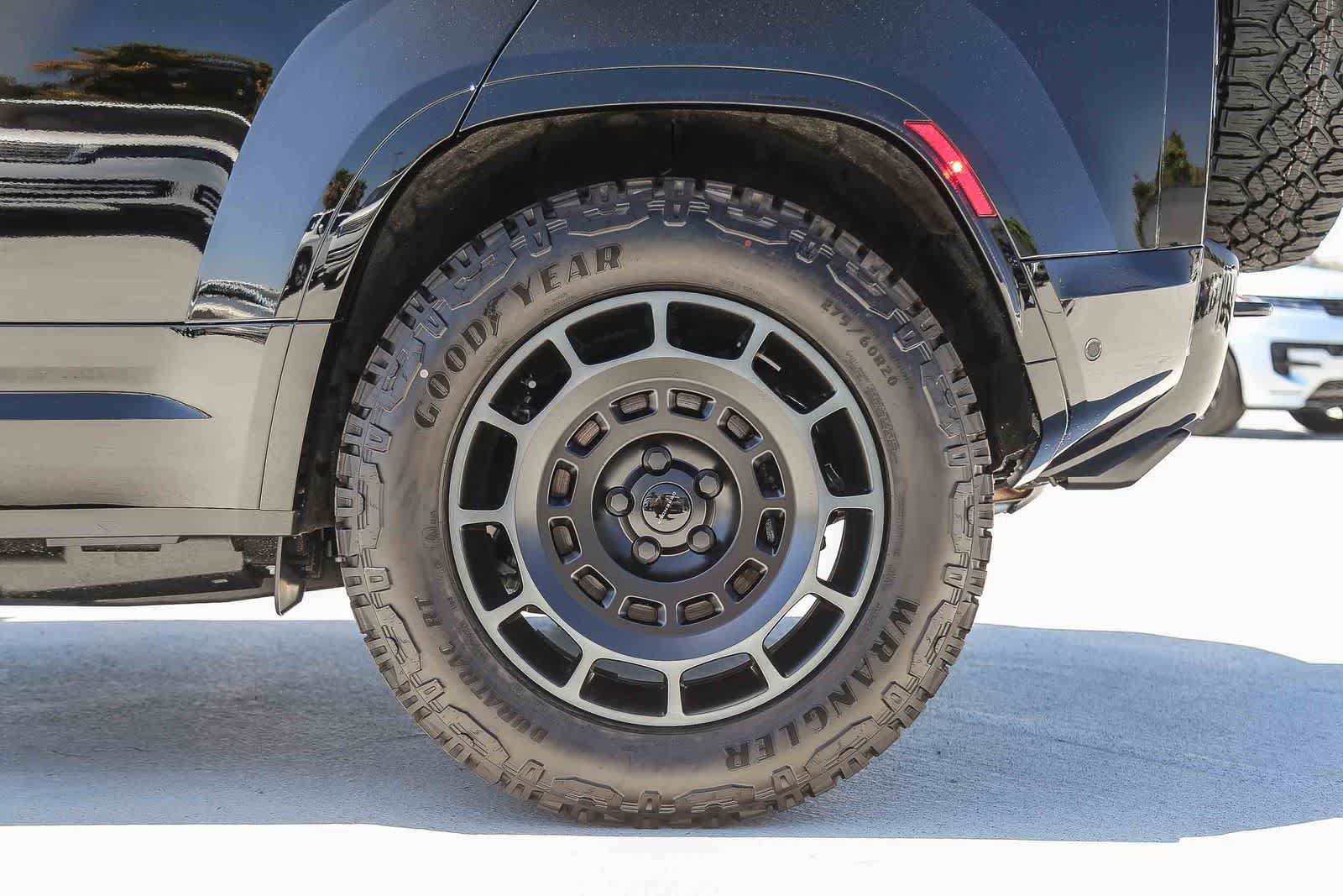 New 2026 Land Rover Defender 110 OCTA AWD/4WD image 8