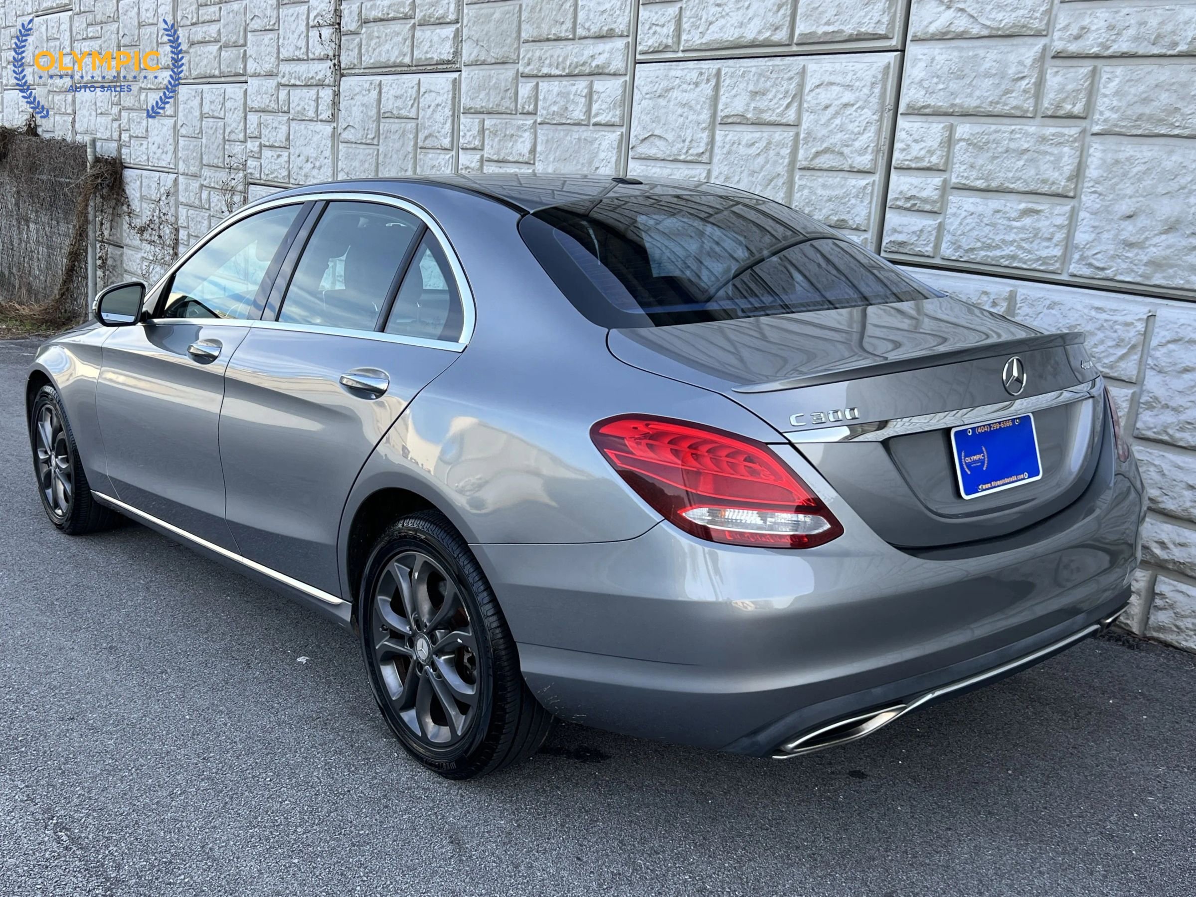 Used 2016 Mercedes-Benz C 300 4MATIC Sedan w/ Premium 1 Package image 4