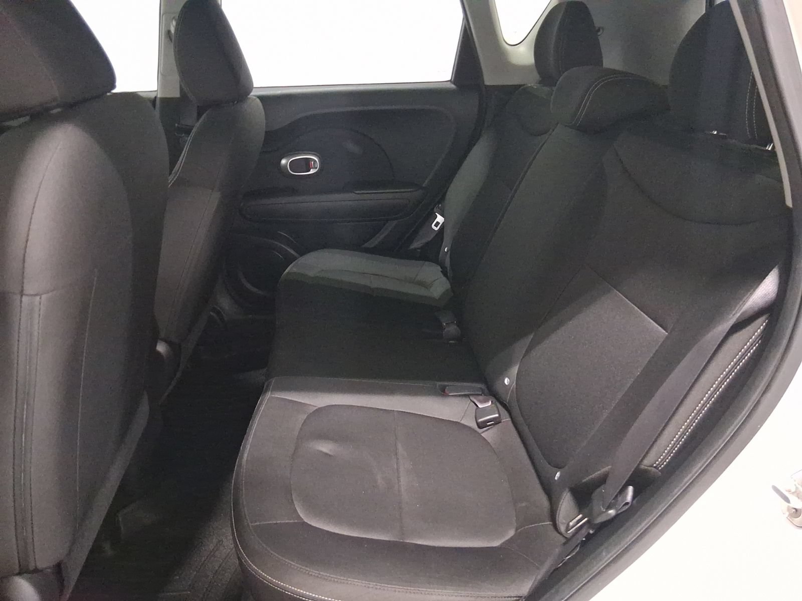 Used 2016 Kia Soul FWD image 15