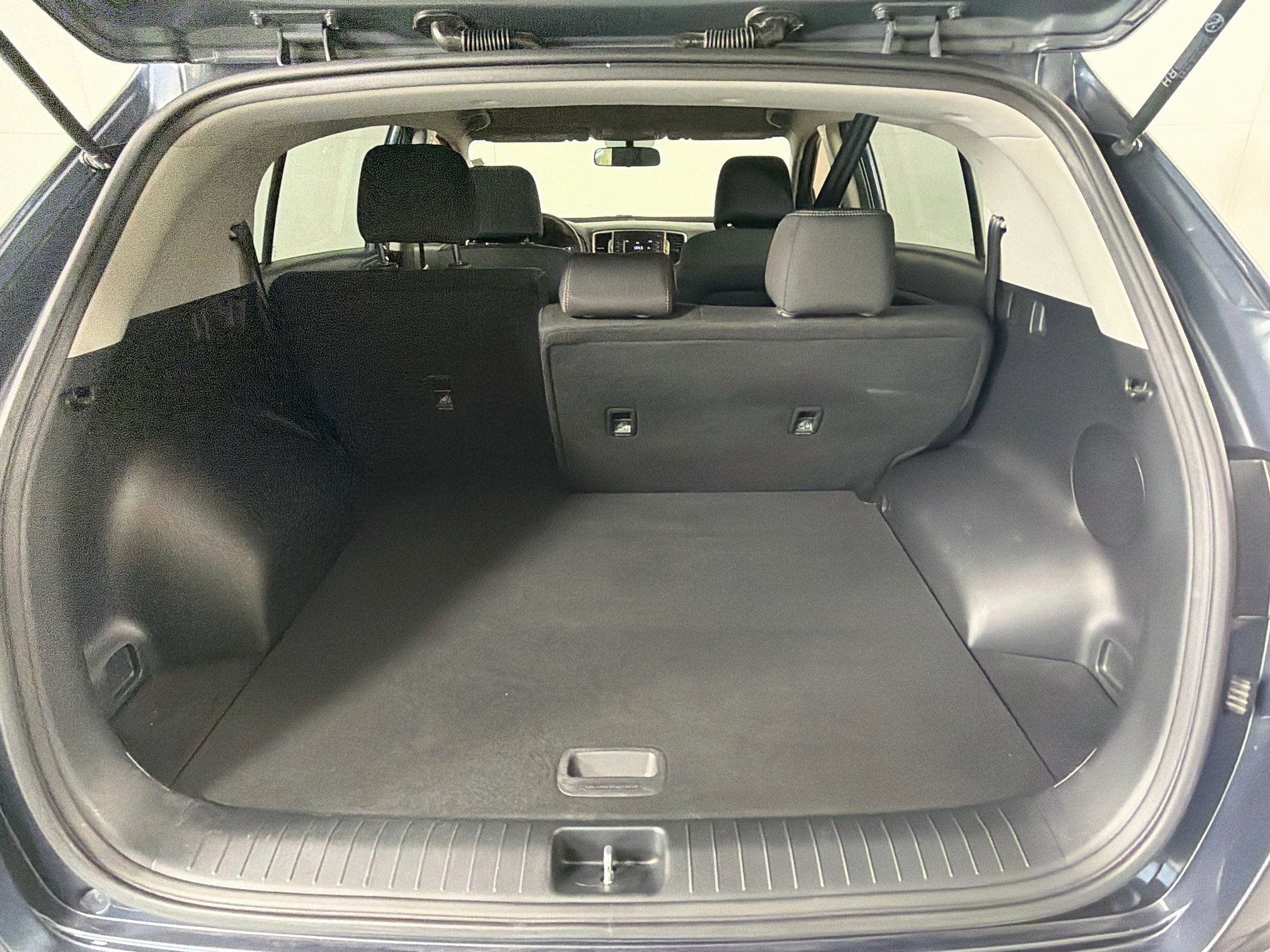 Used 2019 Kia Sportage LX FWD image 27