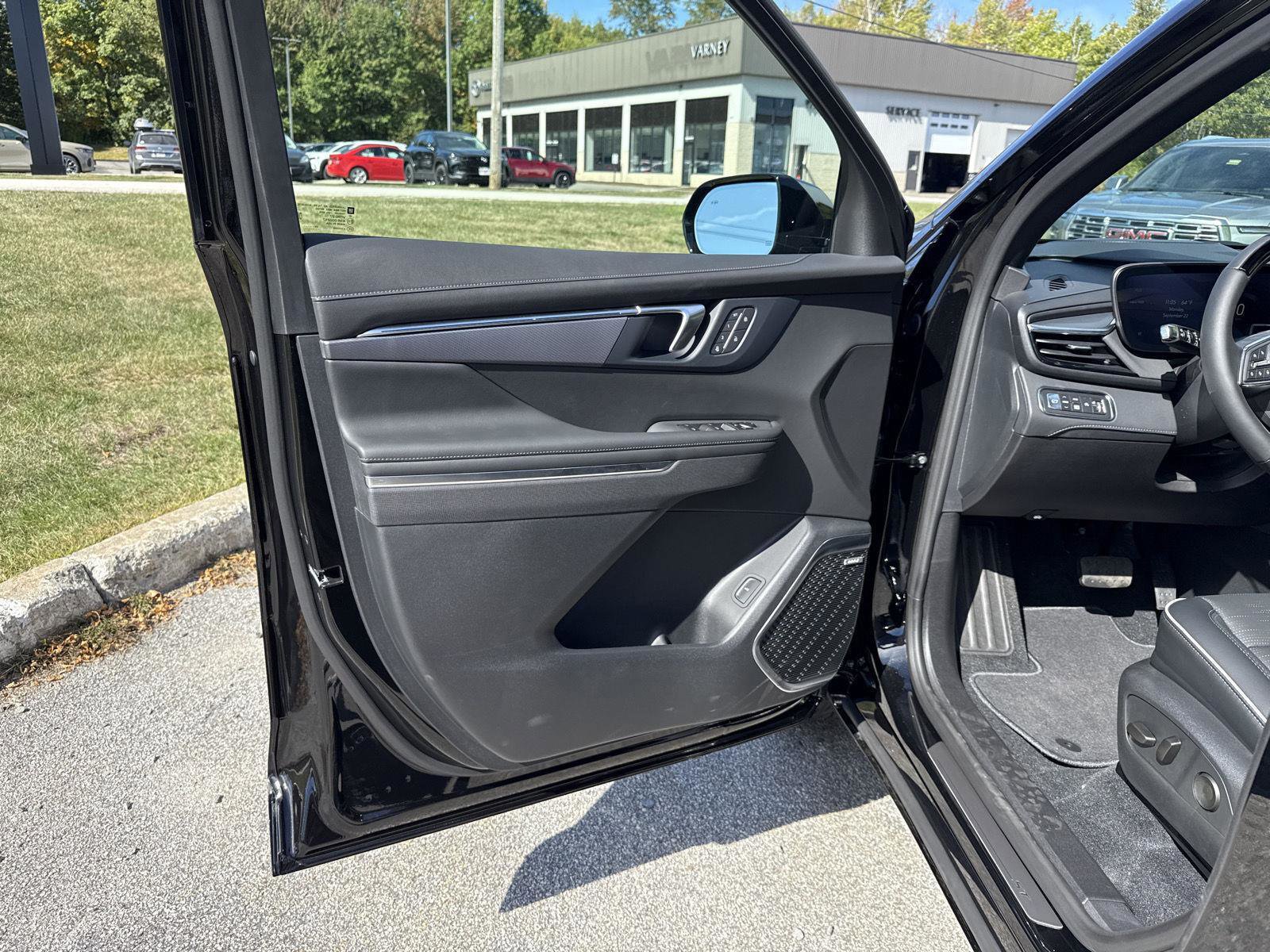 New 2026 Buick Enclave Sport Touring w/ Super Cruise Package image 14