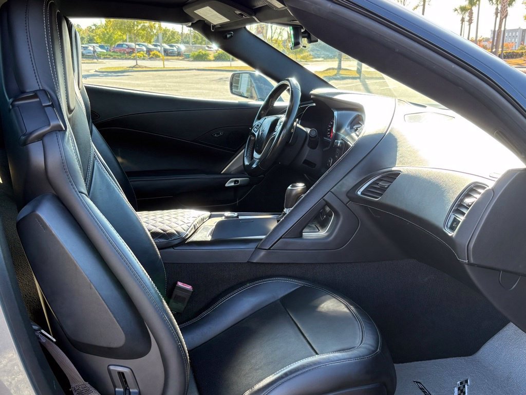 Used 2015 Chevrolet Corvette Stingray Coupe RWD image 30