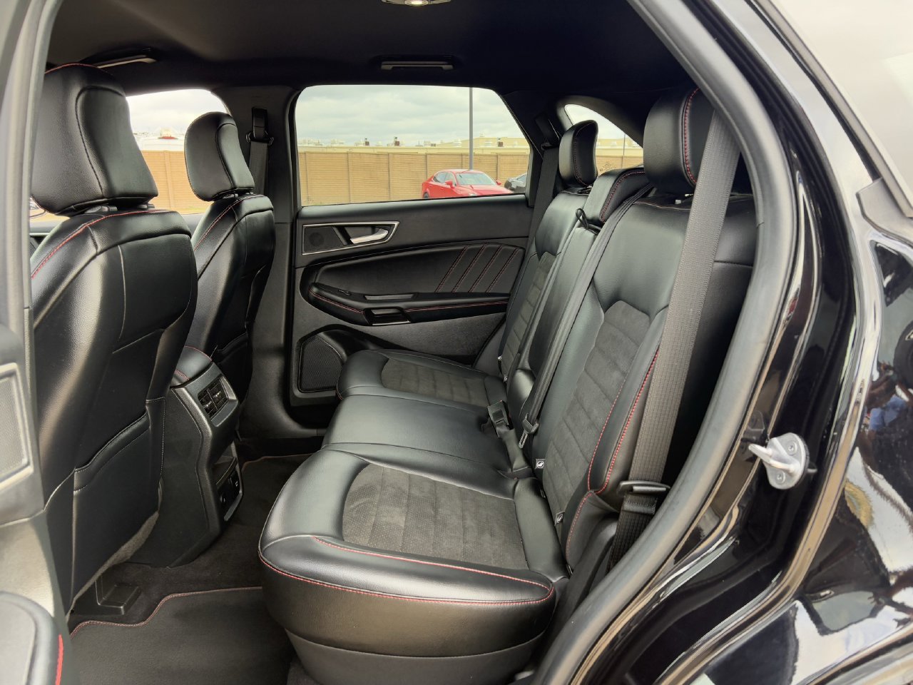 Used 2023 Ford Edge ST-Line AWD/4WD image 28