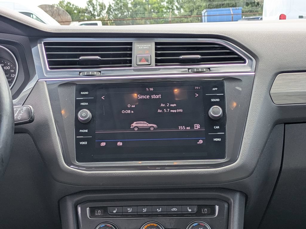 Used 2018 Volkswagen Tiguan SE FWD image 21