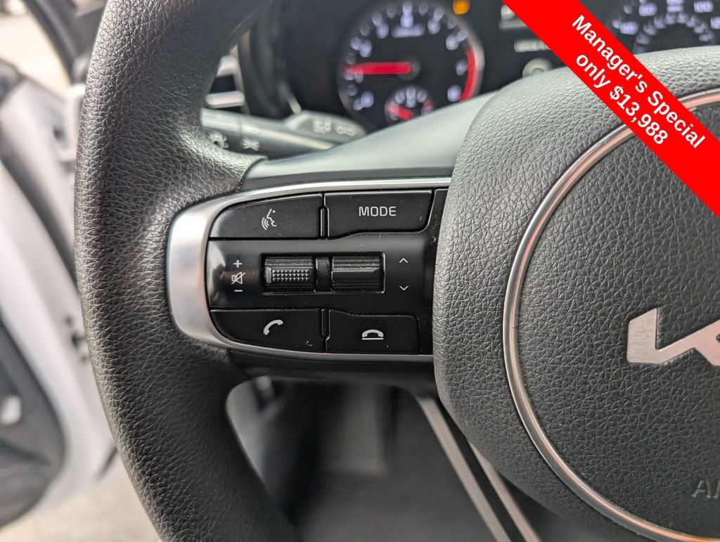 Used 2022 Kia K5 LXS image 17