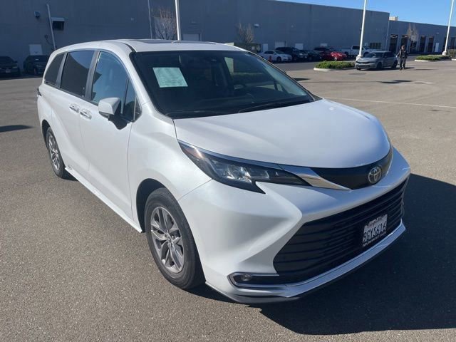 Used 2023 Toyota Sienna XLE