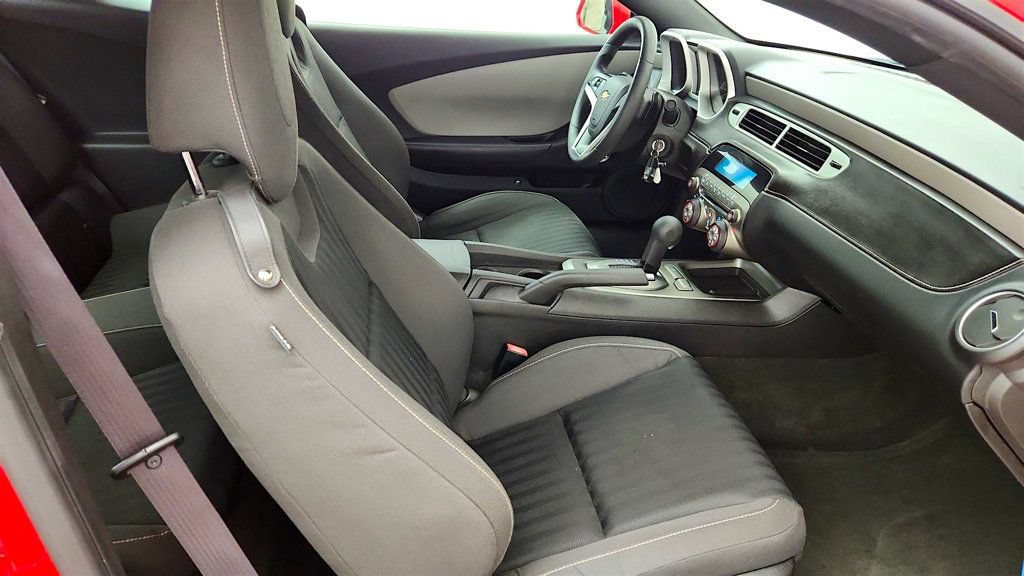 Used 2015 Chevrolet Camaro LS RWD image 20