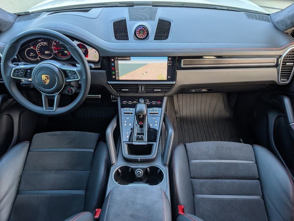 Certified 2022 Porsche Cayenne GTS image 6