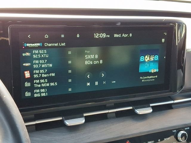 Certified 2024 Kia Carnival EX image 18