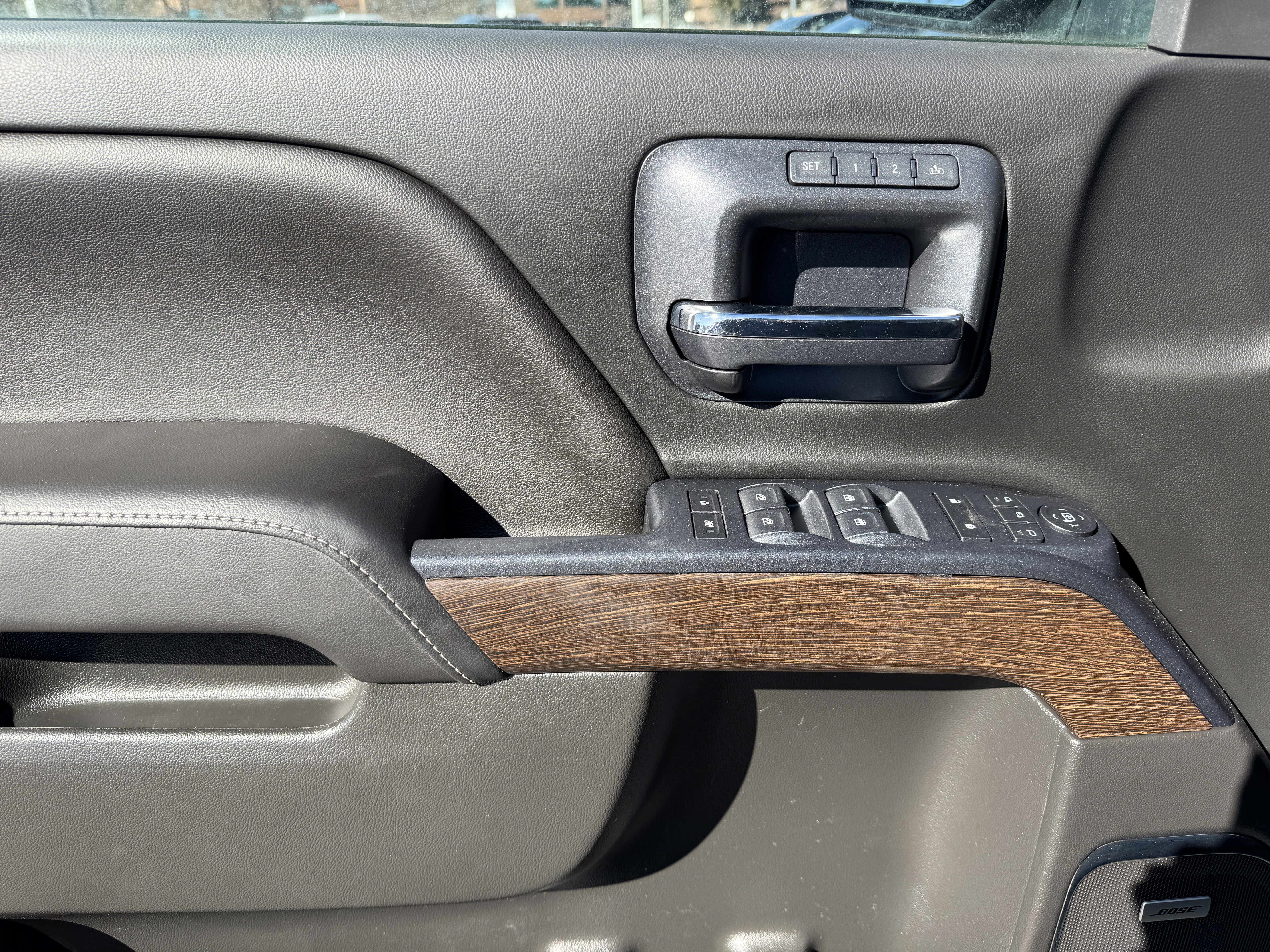 Used 2018 GMC Sierra 1500 Denali w/ Denali Ultimate Package image 9